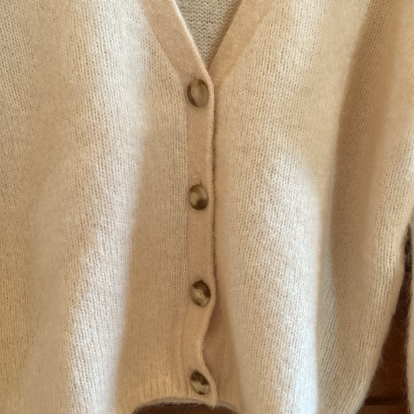 NWOT Sézane Mia cardigan in Natural cream XS. Price firm! - Picture 6 of 10